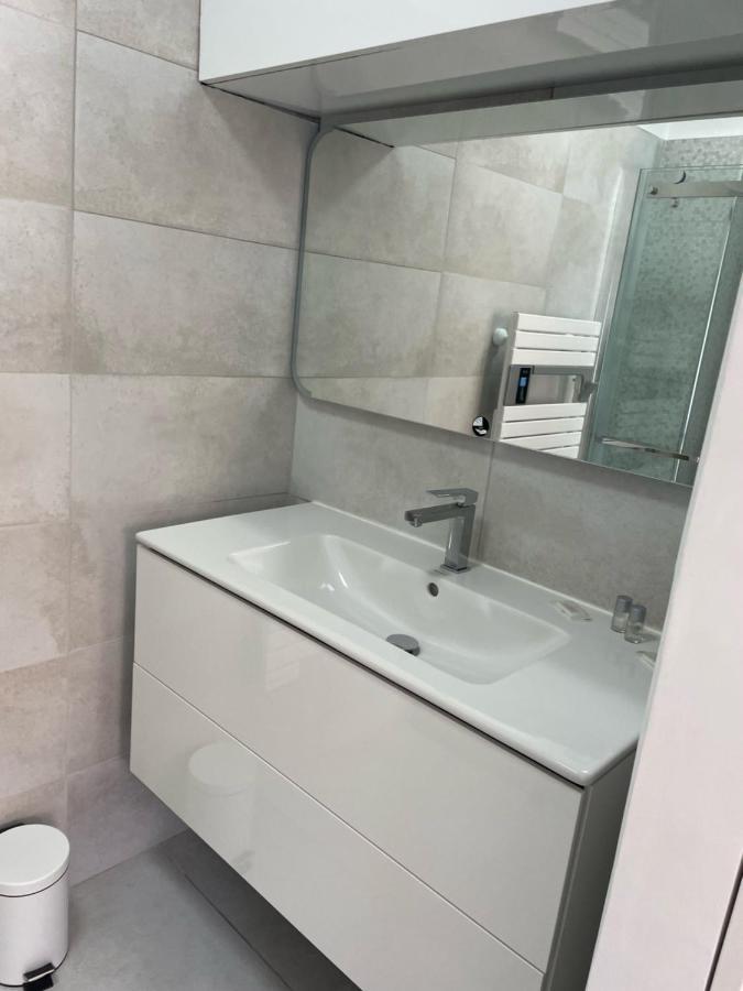 Saint-Tropez Centre - Grand Studio Avec Terrasse Экстерьер фото
