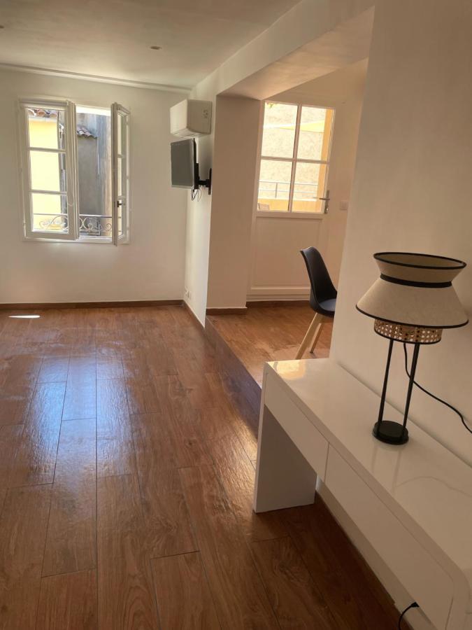 Saint-Tropez Centre - Grand Studio Avec Terrasse Экстерьер фото